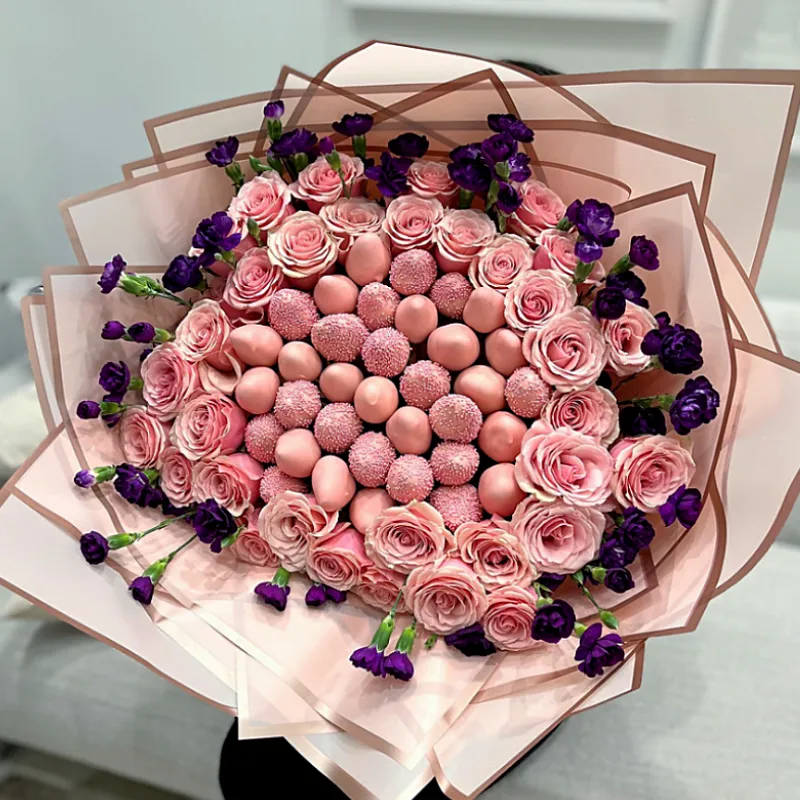 Букет из клубники Радуга снов